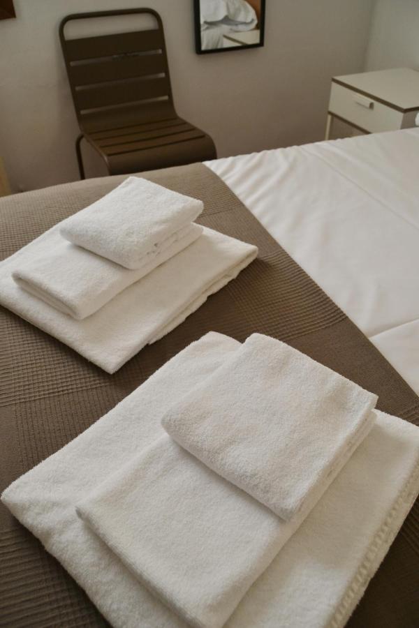 Tres Puentes Anguiano Apartamentos Y Hostal Экстерьер фото