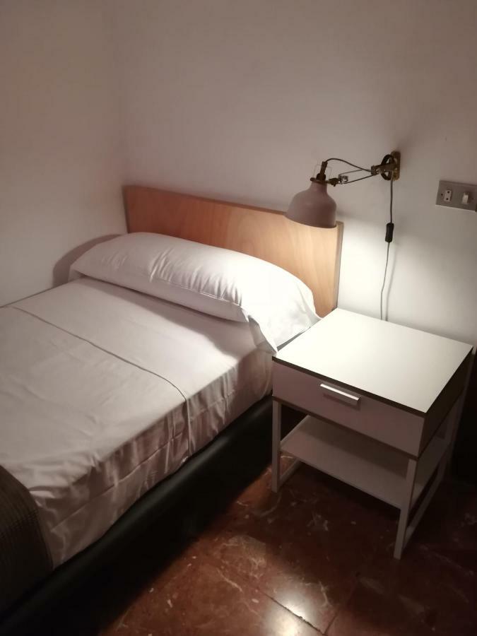 Tres Puentes Anguiano Apartamentos Y Hostal Экстерьер фото