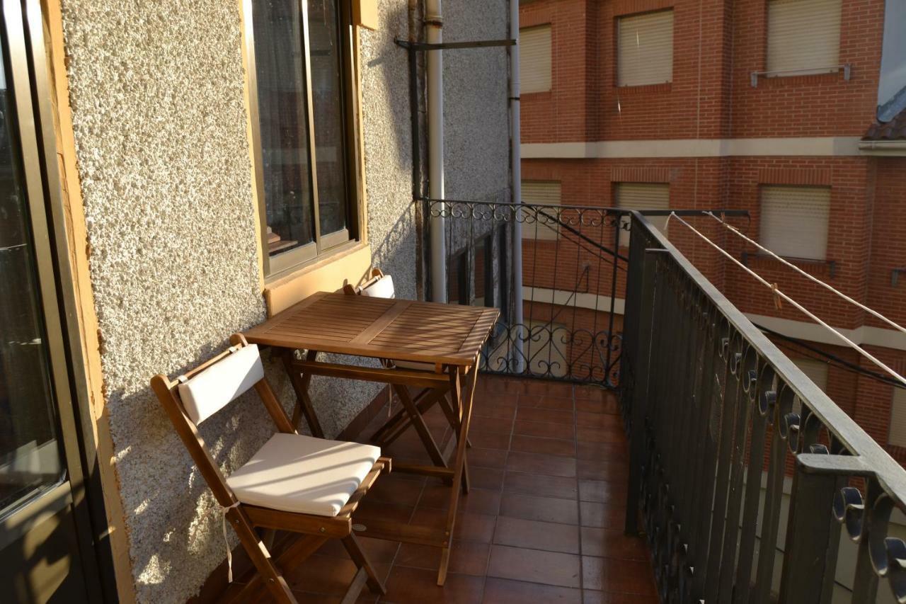 Tres Puentes Anguiano Apartamentos Y Hostal Экстерьер фото